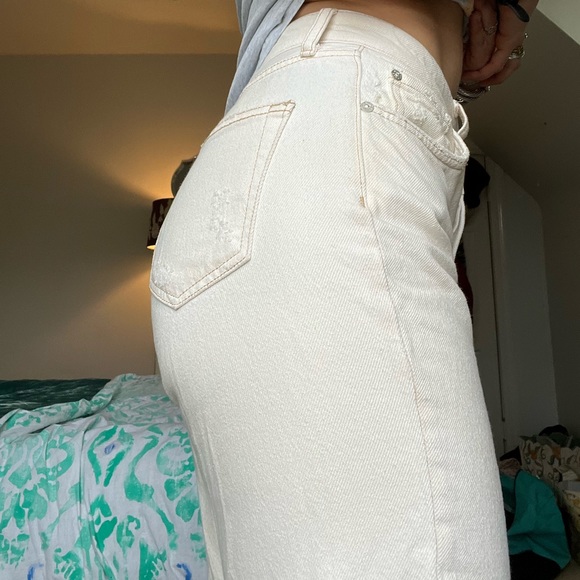 FREE PEOPLE | White Jeans - Picture 2 of 3